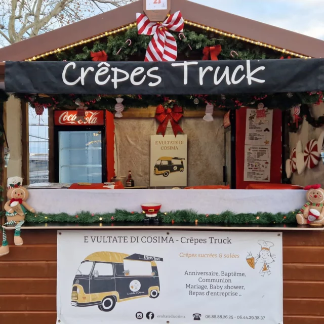 🎄✨ NUCELLINA &  E VULTATE DI COSIMA ✨🎄
Si vous passez par le Marché de Noël de Bastia, une halte gourmande s’impose absolument… au chalet de "E Vultate di Cosima" ! 😋
👩‍🍳 Cosima Agostini régale depuis des années avec ses crêpes sucrées & salées généreuses… et travaille la Nucellina avec passion pour garnir ses créations.
Ce qu’on adore chez elle ? Son authenticité, sa chaleur, et son amour du terroir corse qu’elle fait vivre dans chaque bouchée. ❤️
🎁 Cette année, elle vous propose même notre édition limitée 2025 : NUCELLINA chocolat noir, noisettes & orange 🍫🍊
Un pur délice à retrouver en crêpe, au cœur de la magie de Noël.
🙏 Un immense merci à Cosima & toute l’équipe d’E Vultate di Cosima pour leur fidélité, leur générosité, et cette belle mise en lumière de nos produits.
📍 Rendez-vous à Bastia au Marché de Noël, au chalet de Cosima, pour un vrai moment de bonheur et de gourmandise.
📸 Swipez pour la magie en images ✨
#Nucellina #EVultateDiCosima #CrêpesCorse #MarchéDeNoël #Bastia #TerroirCorse #FaitAvecAmour #CrêpeTime #NucellinaOrange2025 #Artisanat #GastronomieCorse